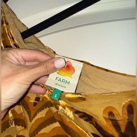 FARM Rio Elegant One-Shoulder Golden Velvet Fringe Dress small - Picture 5 of 6